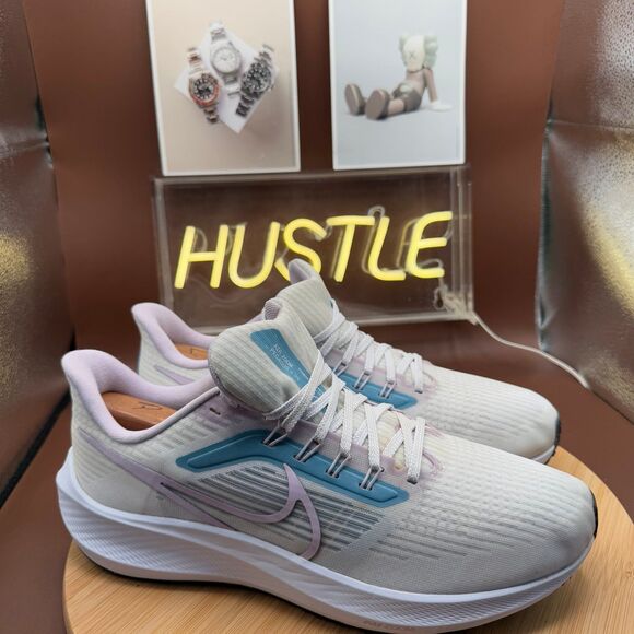 Wmns Air Zoom Pegasus 39 'White Cerulean' Sz 11 - Picture 1 of 11